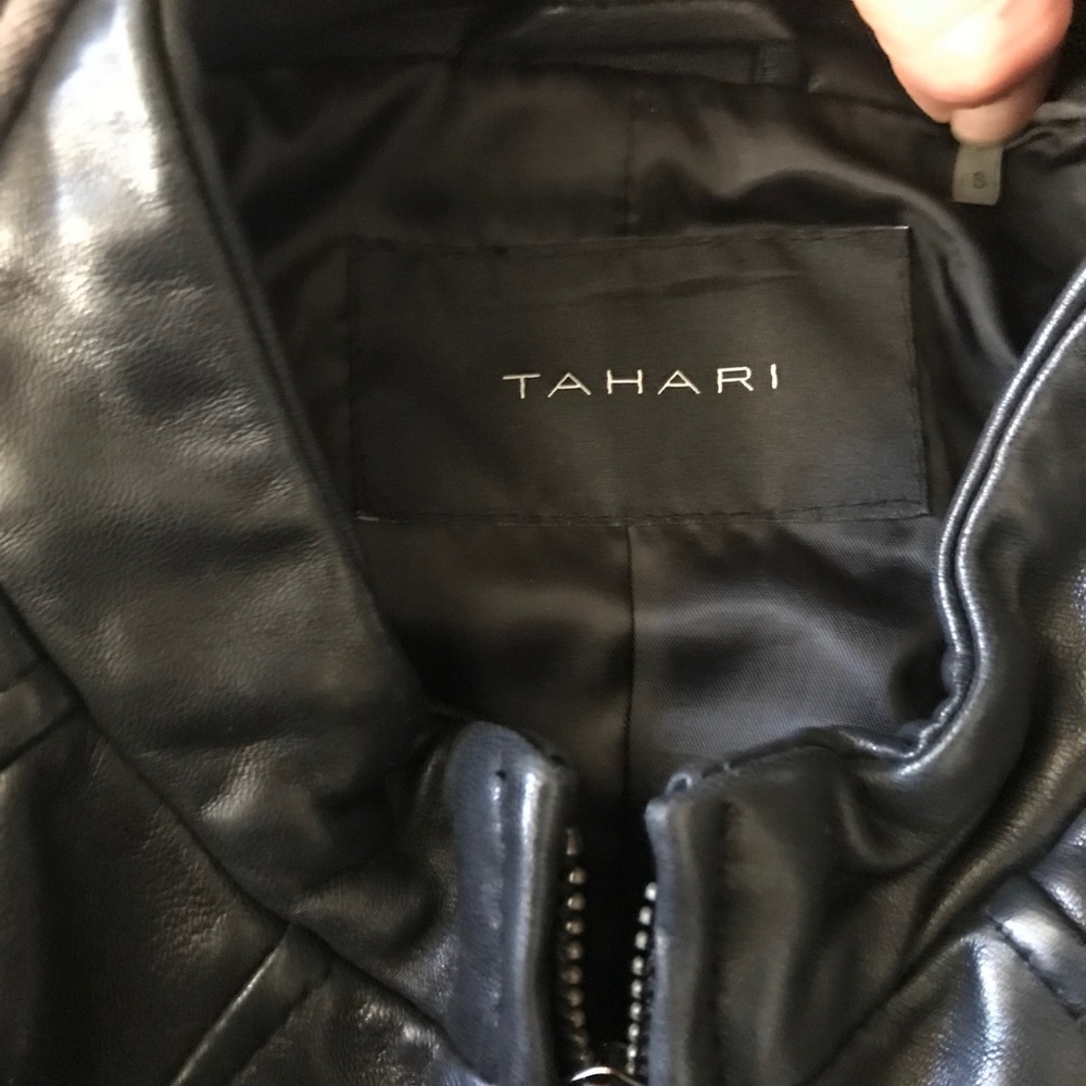 Tahari Ultra soft leather jacket with great details sz S - Picture 5 of 5